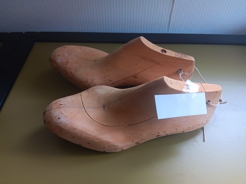 Paar alte schuhleisten - alte,