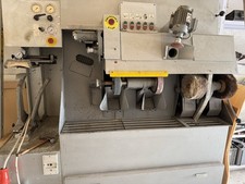 Götz  Ausputzt Maschine